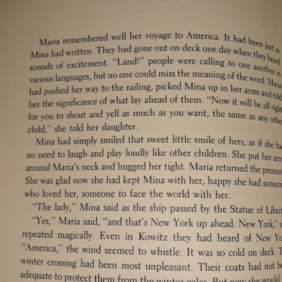 A Mother's Secret hardcover book copyright 1988 - Picture 8 of 8